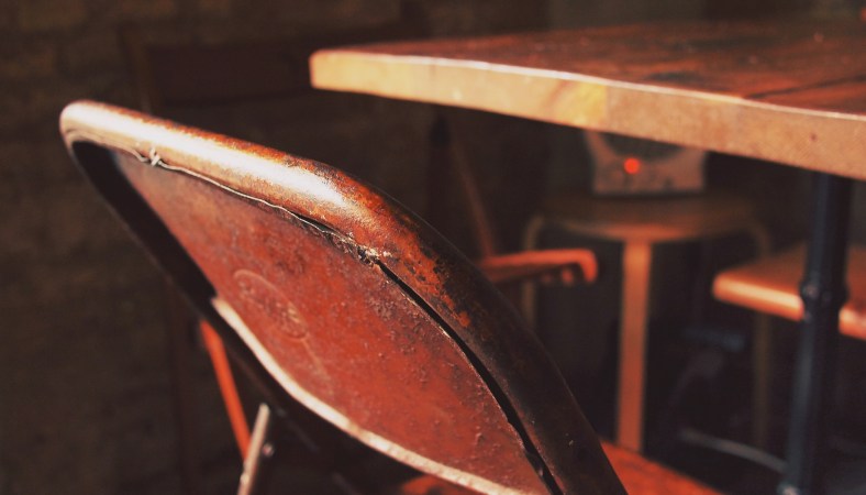 photo-1428278624233-f46575c2a32d